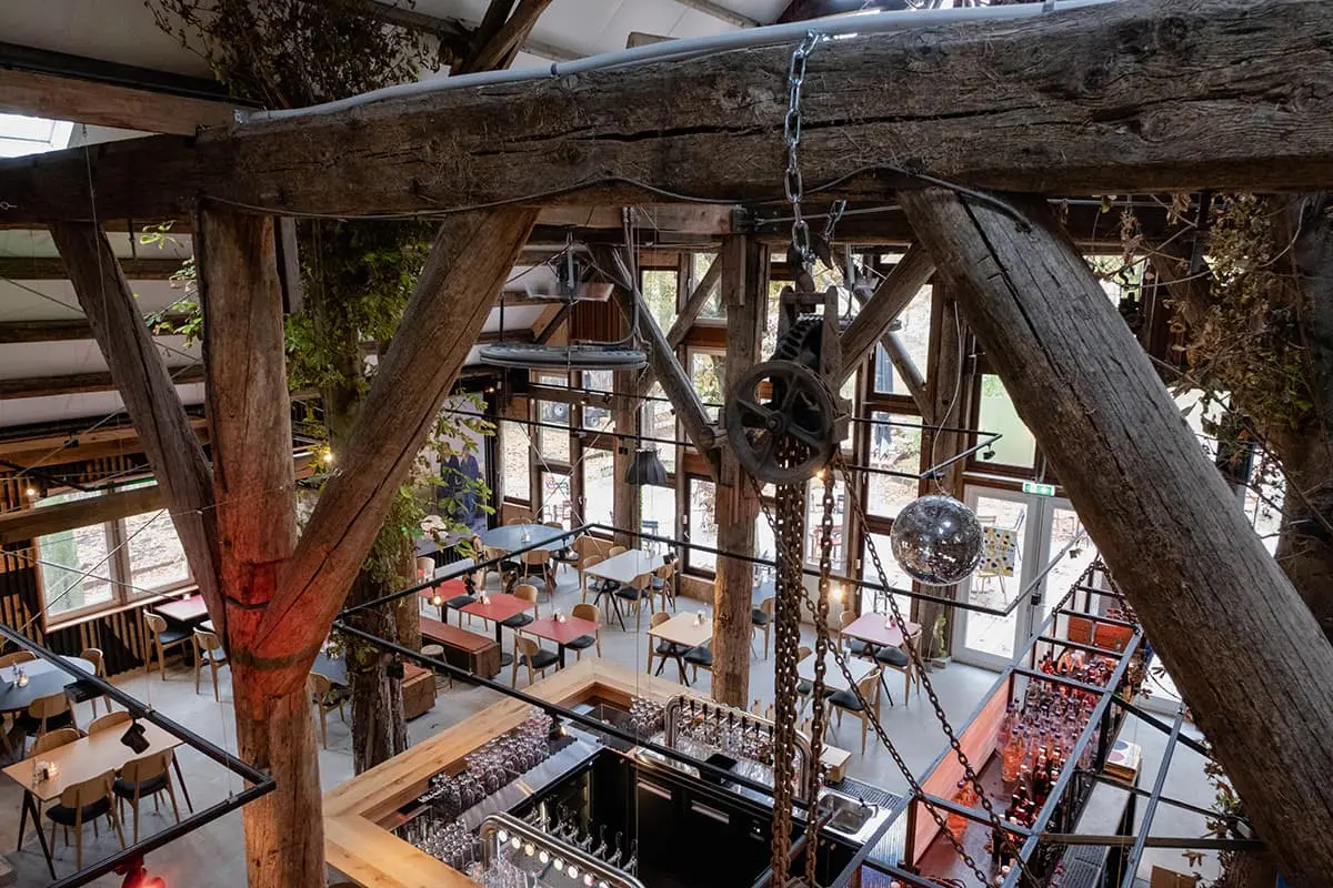 Outdoor Seating Dining